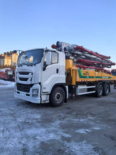Автобетононасос XCMG 37 метров на шасси ISUZU