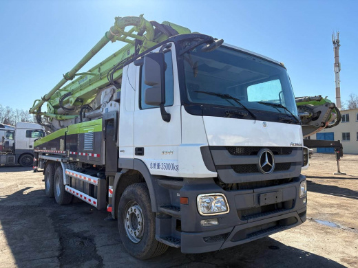 Автобетононасос ZOOMLION 49 метров на шасси MERCEDES BENZ