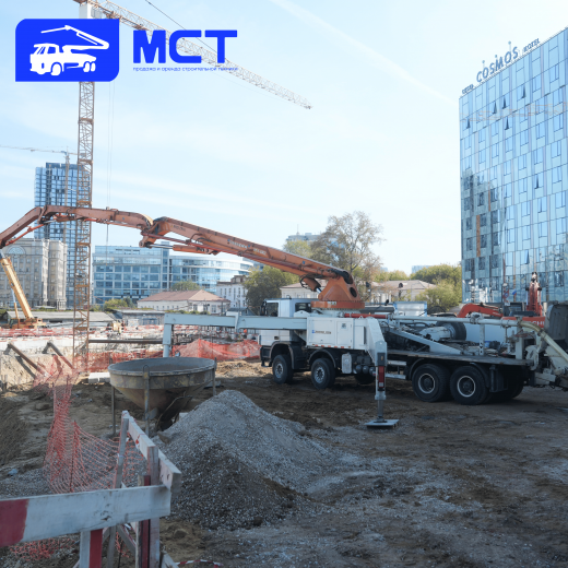 Автобетононасос ZOOMLION 52 метра на базе шасси Mercedes Benz 2017